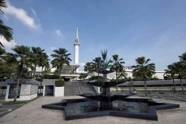 Malezya Ulusal Camii (Mescidi Negara), Kuala Lumpur, Malezya. Bu cami 1965 yılında Malezya Ulusal Camii olarak ilan edilmiştir. Mescid Negar