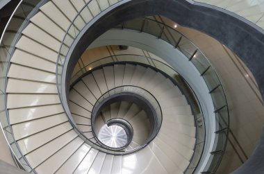 Sasana Kijang, Kuala Lumpur, Malezya 'daki modern spiral merdiven - çağdaş iç sarmal merdiven tasarımı