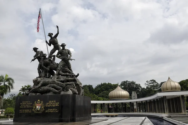 말레이시아 기념물 Tugu Negara Malaysia Malaysia National Monument 말레이시아 쿠알라룸푸르와 로열티 프리 스톡 이미지