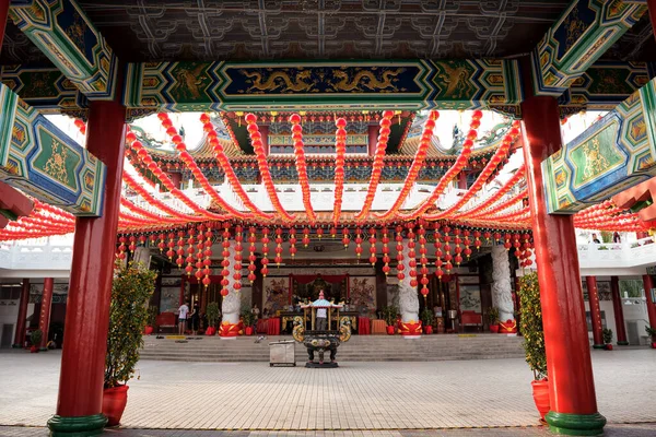 Thean Hou Temple Decorado Com Lanternas Vermelhas Penduradas Durante Celebração — Fotografia de Stock