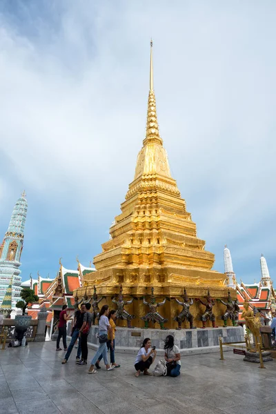 Атмосфера Ват Пхра Кау Изумрудного Храма Будды Храме Большого Дворца — стоковое фото