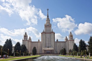 Moskova Devlet Üniversitesi