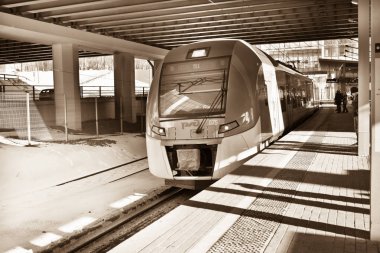 Aeroexpress Belorussky istasyonunda tren. Moskova. 30 Ağustos 2015