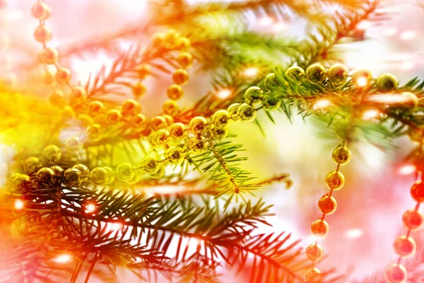 Christmas tree decorated with celebratory glass toys. — Stock Photo, Image