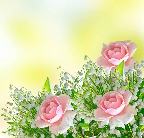 花玫瑰的花蕾。节日贺卡。花卉背景的 ro — 图库照片