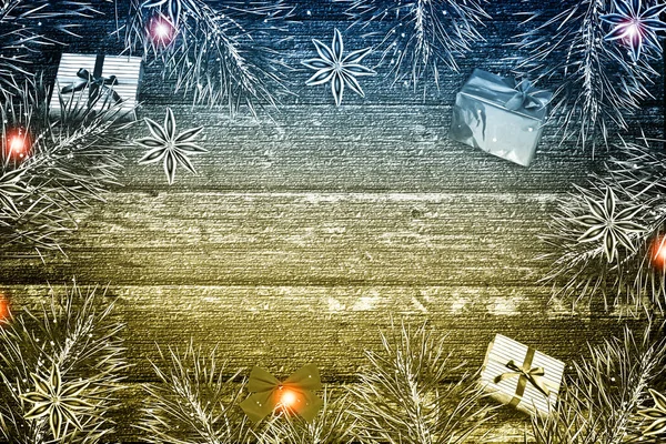 Зимний фон. Рождественская композиция с еловыми ветвями — стоковое фото