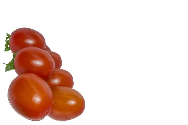 Свіжий червоний помідор ізольований на білому тлі — стокове фото