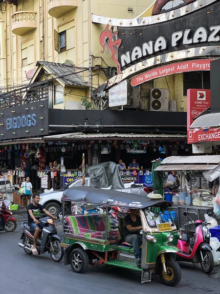 Nana Plaza Bangkok Przewodniczący — Zdjęcie stockowe