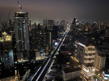 gece Bangkok cityscape