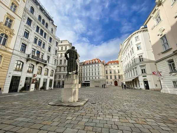 Judenplatz mit Holocaust-Mahnmal — Stockfoto