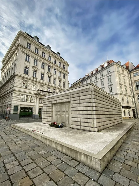 Judenplatz met Holocaust Memorial — Stockfoto