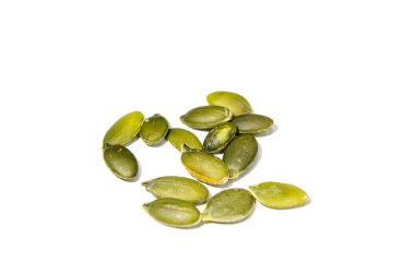 badem beyaz arka plan