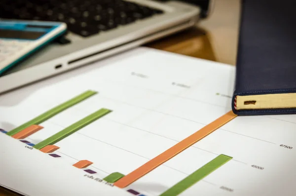 Hipster in der Unternehmensfinanzierung — Stockfoto