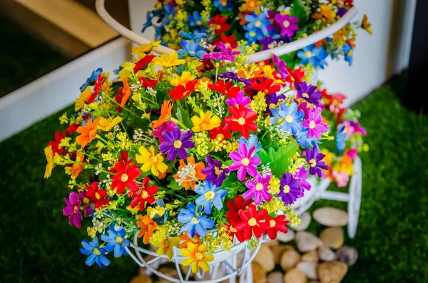 Цветы горшки Винтаж — стоковое фото