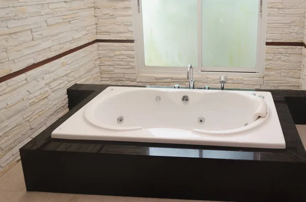 Moderní Luxusní Vana Koupelnou — Stock fotografie