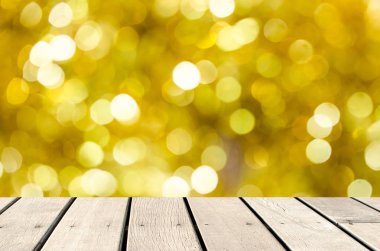Ahşap masa üstü bokeh altın