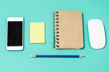 ofis masa üstü görünümü