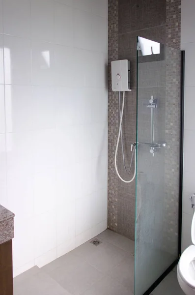 Nowoczesne Wnętrze Łazienki Prysznic — Zdjęcie stockowe