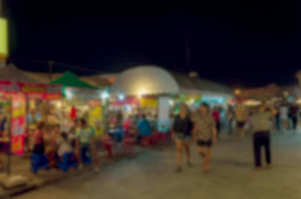 Personas Borrosas Caminando Mercado Nocturno Caminando Calle —  Fotos de Stock