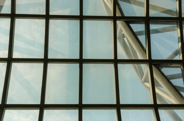 Çelik çatı modern bina