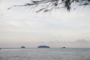 Yalı alacakaranlık içinde