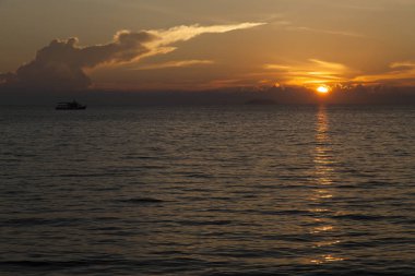 Decline over the sea