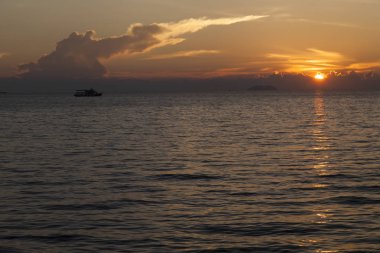 Decline over the sea