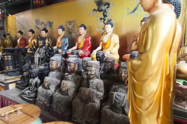 Nesneleri bir Budist Tarikatı