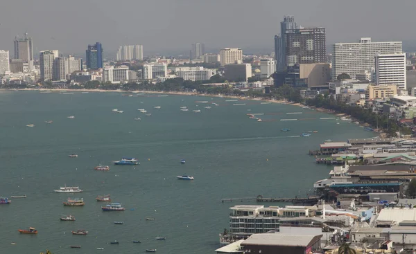 Deniz kenarında çok uygun bir şehir de güzel yer