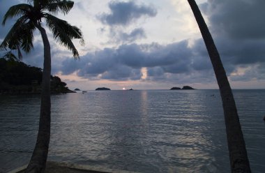 Decline over the sea