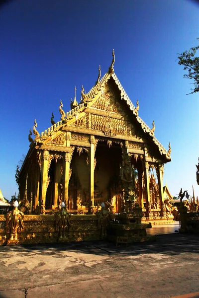 Prachtige boeddhistische tempel — Stockfoto
