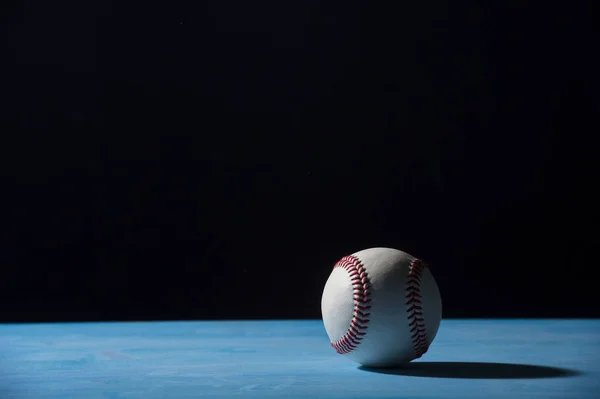 Pallone Baseball Tavolo Legno Blu — Foto Stock