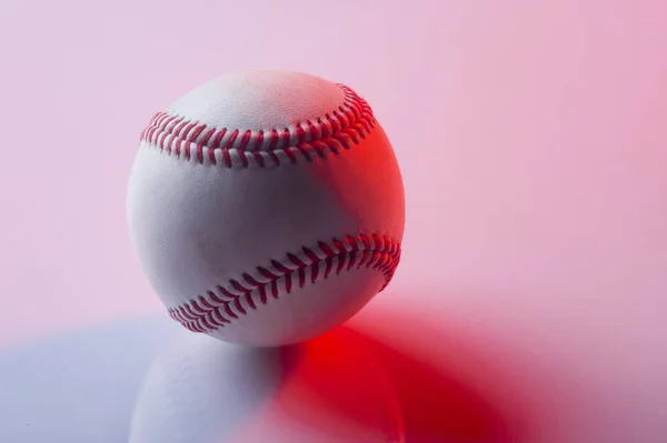 Pallone Baseball Isolato Sfondo Rosa Banner Neon Rosso Concetto Arte — Foto Stock