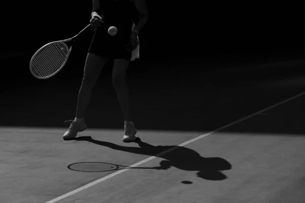 Jugadora Tenis Acción Blanco Negro — Foto de Stock