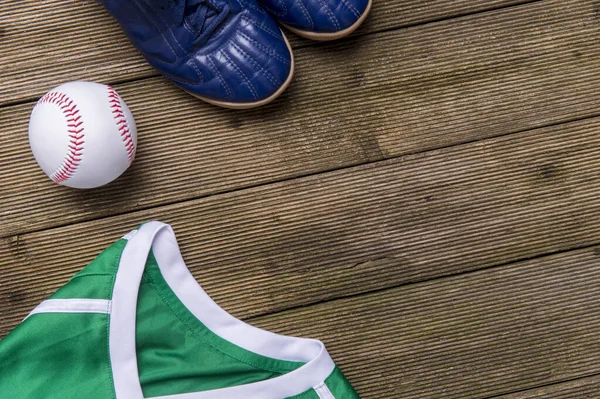 Baseball Koszule Buty Starym Drewnianym Tle Sport Zespołowy — Zdjęcie stockowe