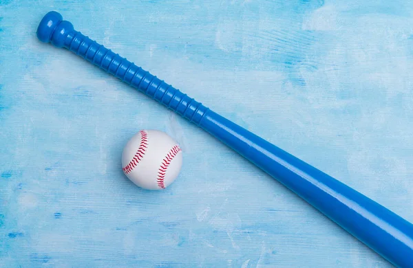 Baseball Utrustning Blå Trä Bakgrund Online Workout Koncept — Stockfoto