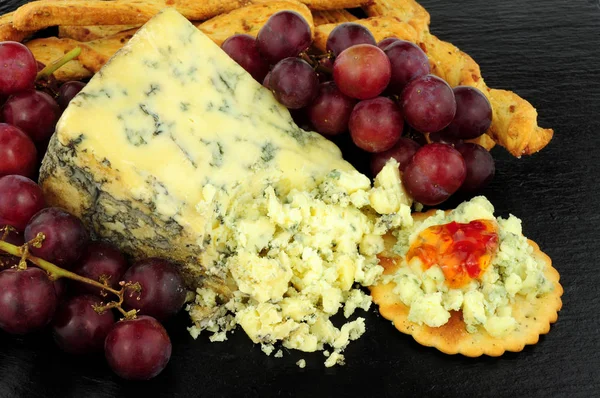 Stilton Cheese And Red Grapes — Stock Photo, Image