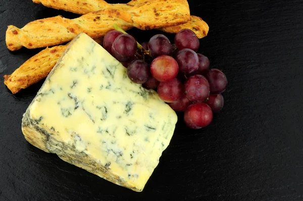 Stilton Cheese And Red Grapes — Stock Photo, Image