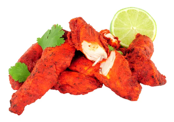 Tandoori pollo aislado sobre un fondo blanco —  Fotos de Stock