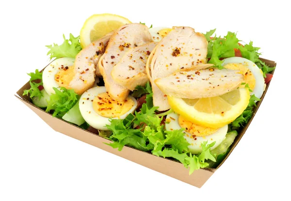 Bir karton tavuk ve yumurta salatası tepsi götürün — Stok fotoğraf