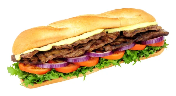 Rindersteak Und Salat Gefüllt Mit Knusprigem Baguette Sandwich Isoliert Auf — Stockfoto