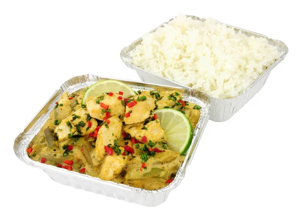 Thailändisches Grünes Hühnercurry Zum Mitnehmen Folienbehältern Isoliert Auf Weißem Hintergrund — Stockfoto