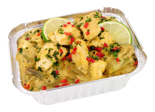 Thaise Groene Kip Curry Klaarmaaltijden Maaltijd Folie Container Geïsoleerd Een — Stockfoto