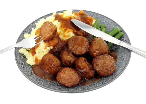 肉丸子 土豆泥 绿豆和肉汁 背景为白色 — 图库照片