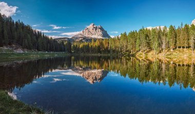 Antorno Gölü (Lago di Antorno), Dolomitler, İtalya