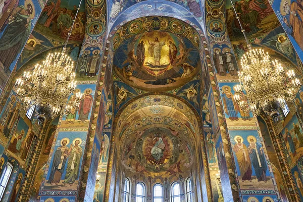 La Iglesia del Salvador sobre la Sangre derramada, San Petersburgo, Rusia — Foto de Stock