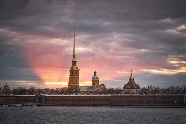 Peter-und-Paul-Festung in der Stadt St. Petersburg, Russland — Stockfoto