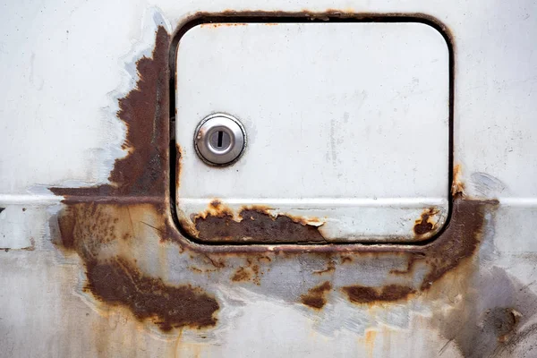 Tapa oxidada del coche . — Foto de Stock