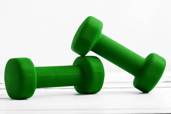 Peso halteres cor para fitness . — Fotografia de Stock