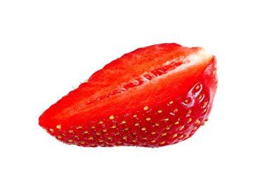 yarısı izole çilek.